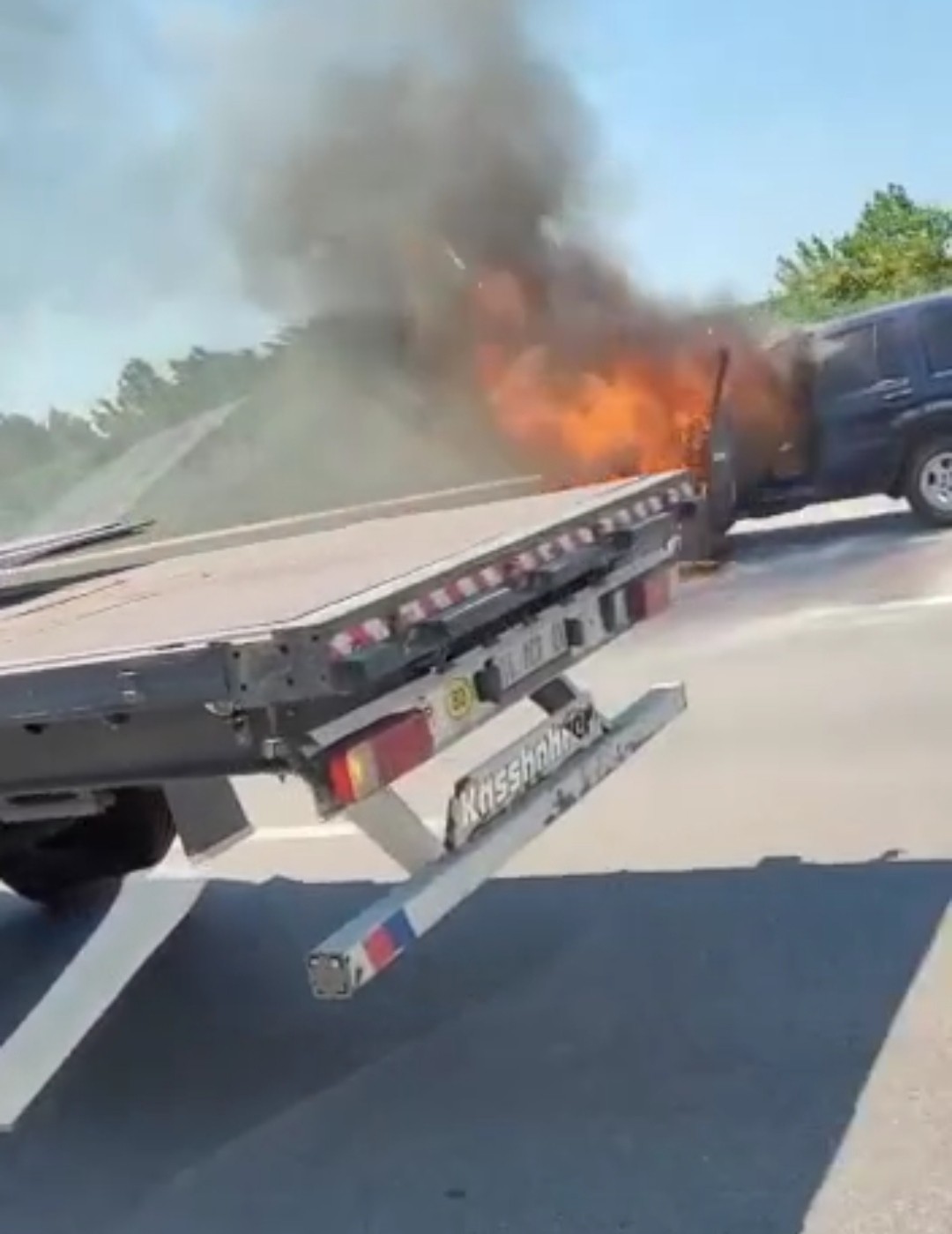 Bursa’da otomobil alev topuna döndü