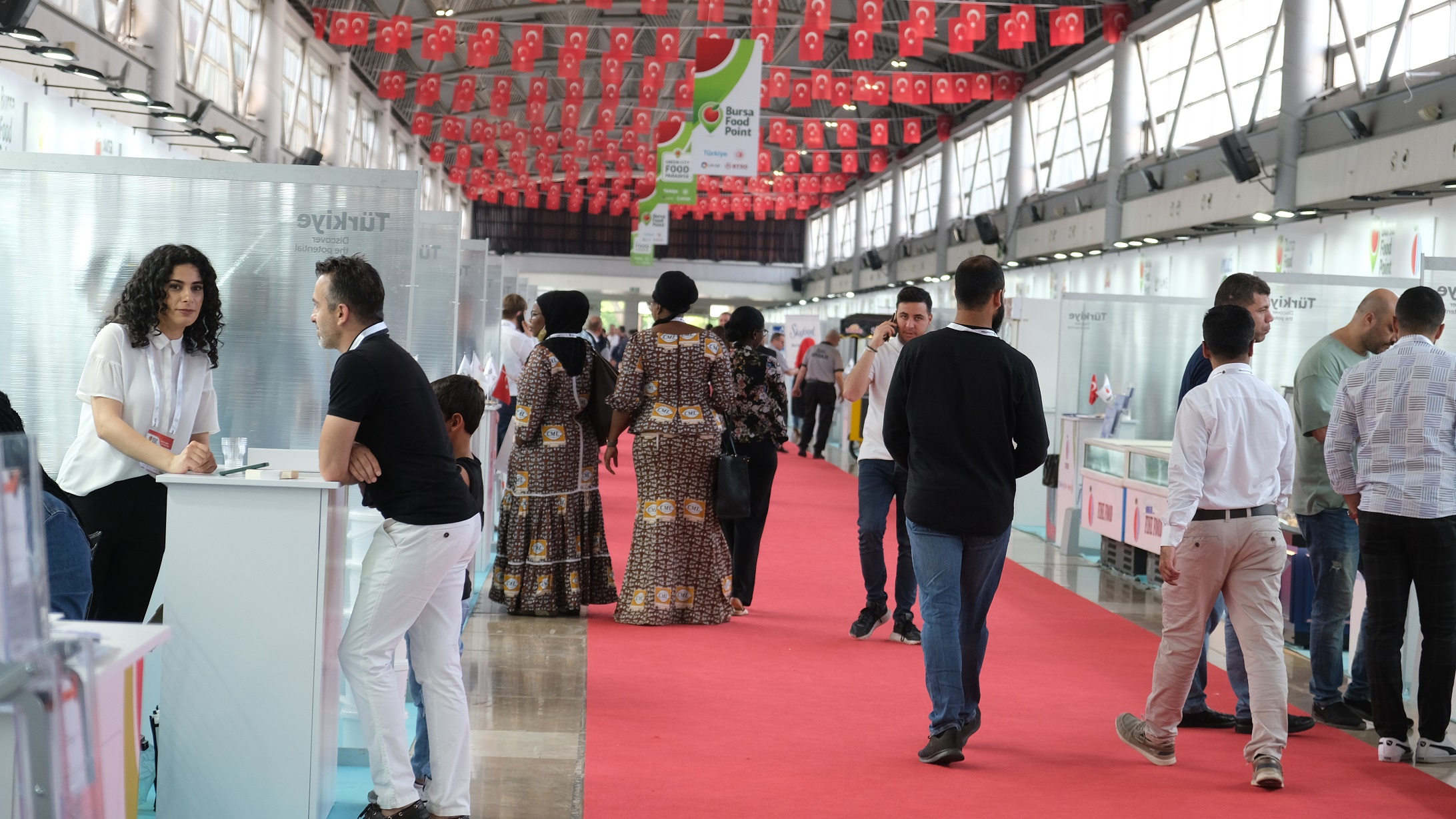 ‘Bursa Food Point’ 60 ülkeden iş insanını firmalarla buluşturdu