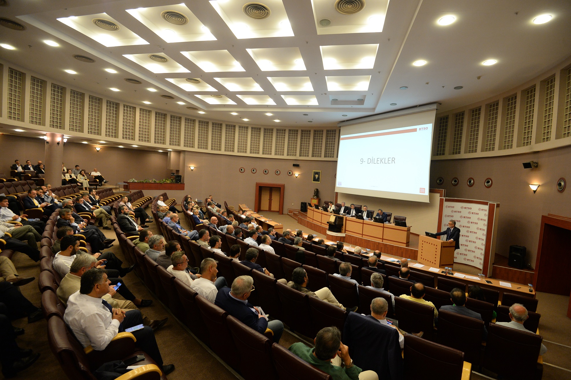 BTSO Mayıs Ayı Meclis Toplantısı gerçekleştirildi BTSO Mayıs Ayı Meclis Toplantısı gerçekleştirildi