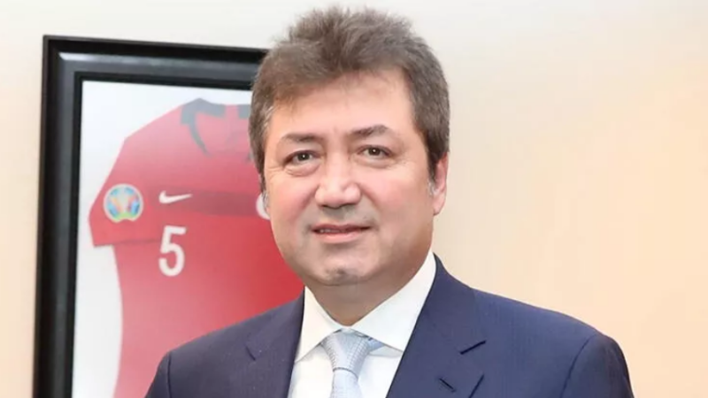 Mustafa Çağlar spor camiasına teşekkür etti; ‘Futbolun içinde kalmaya devam edeceğiz’ TFF'de yeniden görev almayan Bursalı iş insanı Mustafa Çağlar, futbol