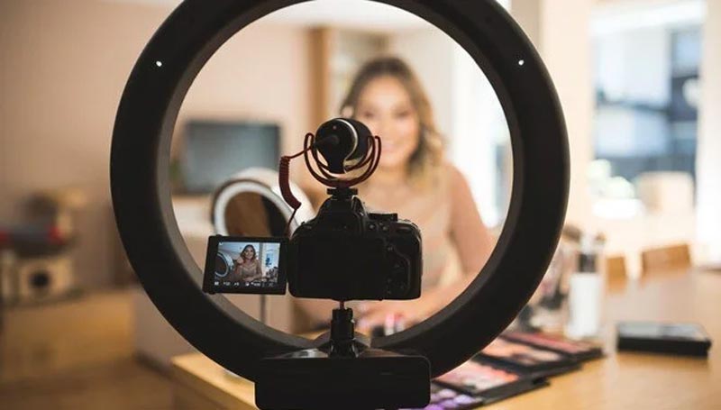 Fenomenlere vergi istisnasının şartları belli oldu Fenomenlere vergi istisnasının şartları belli oldu