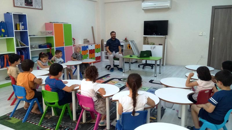 Bilgi Evleri’nde eğitimler tam gaz