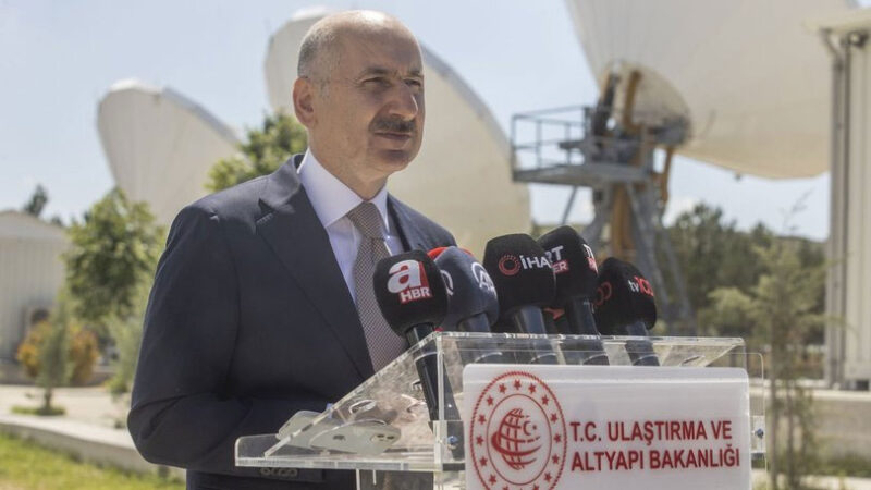 Ulaştırma ve Altyapı Bakanı Adil Karaismailoğlu, 17 Mayıs'ta yörüngesine ulaşan