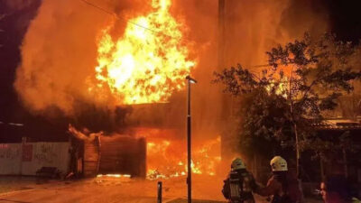 Ailesine kızınca evi ateşe verdi: 8 ölü