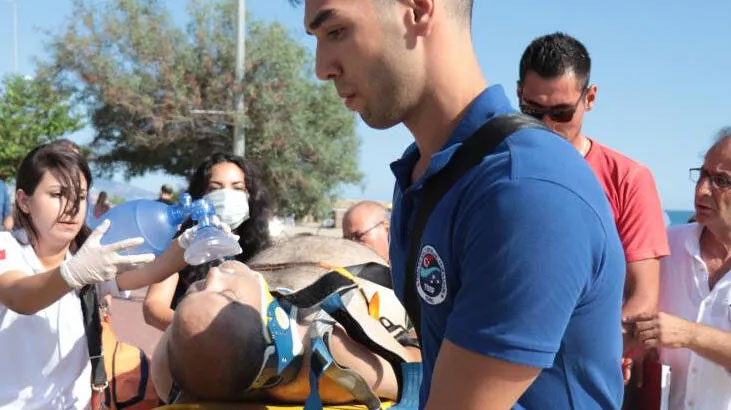 Dakikalarca kalp masajı yapılmasına rağmen kurtarılamadı Dakikalarca kalp masajı yapılmasına rağmen kurtarılamadı