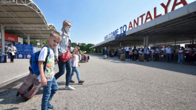 Savaş dönemi gelen Rus turist sayısı, pandemili yılları geçti