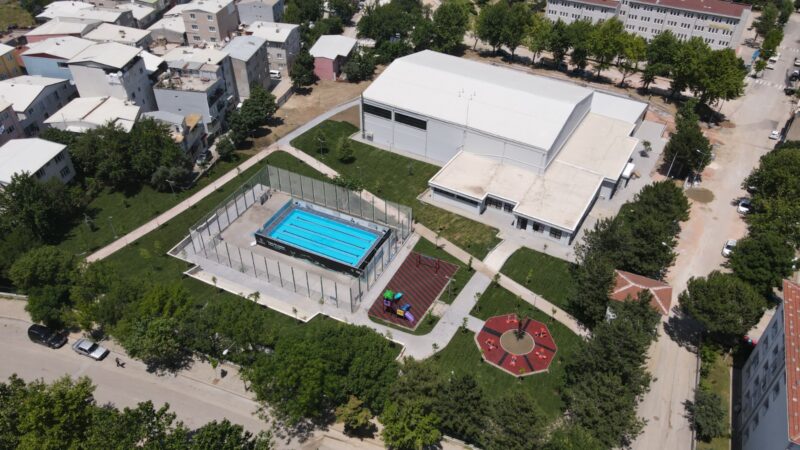 Mimar Sinan Spor Salonu'nu, yürüyüş yolları, spor eğitim merkezleri, havuzları