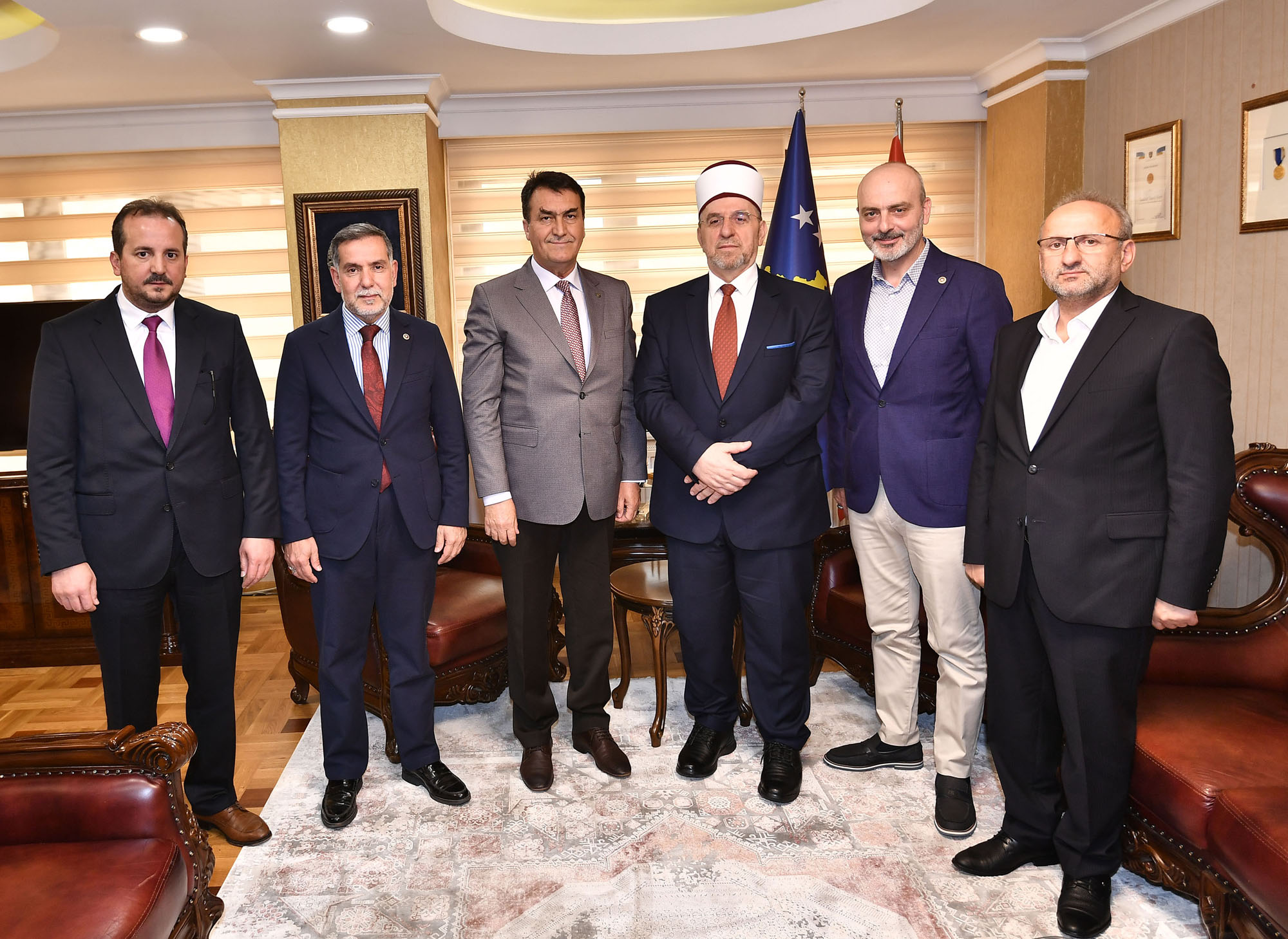 Dündar’dan Kosova’da üst düzey ziyaretler