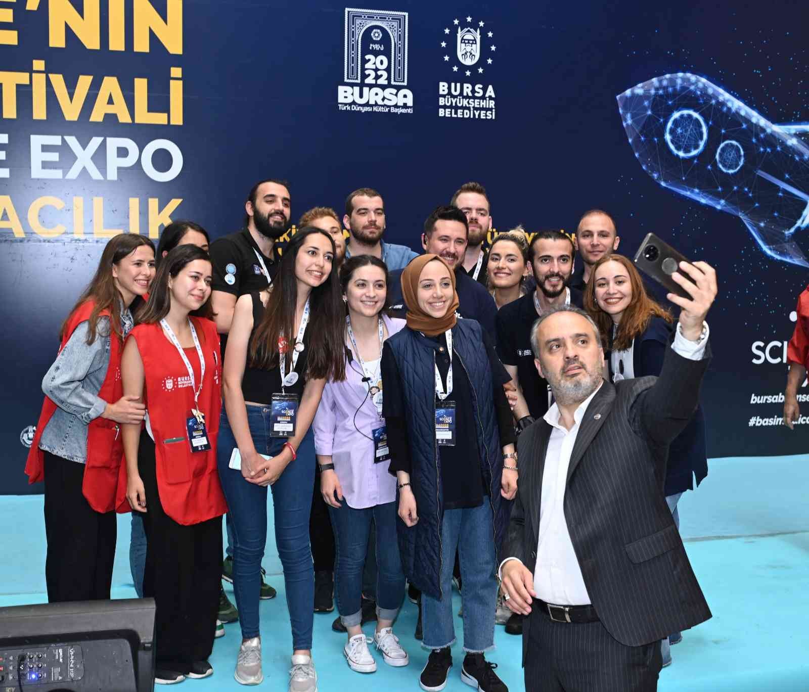 Bilim meraklıları ödüllerine kavuştu