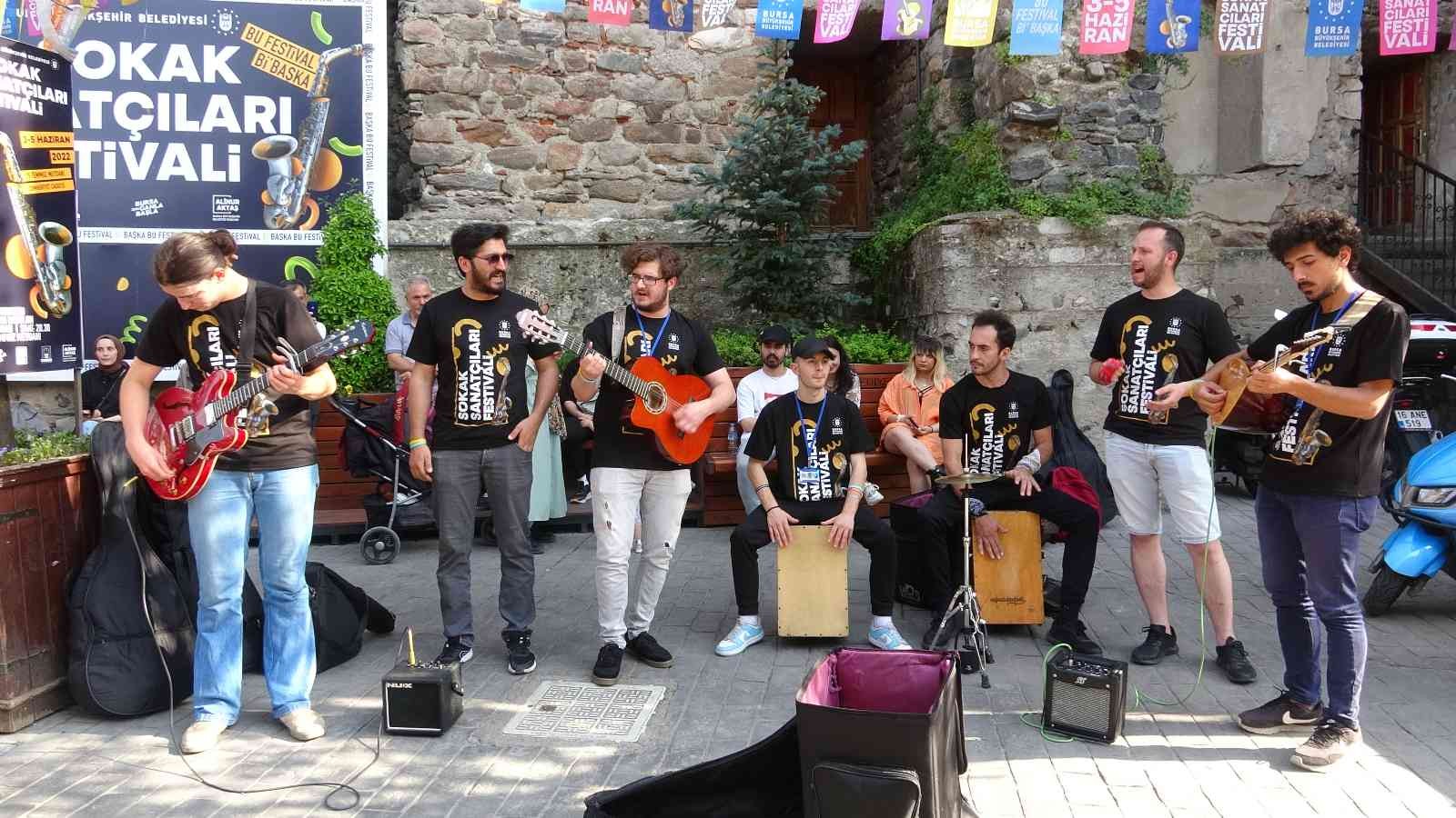 Bursa’da sanat sokağa taştı 1 bursada sanat sokaga tasti ab7243b