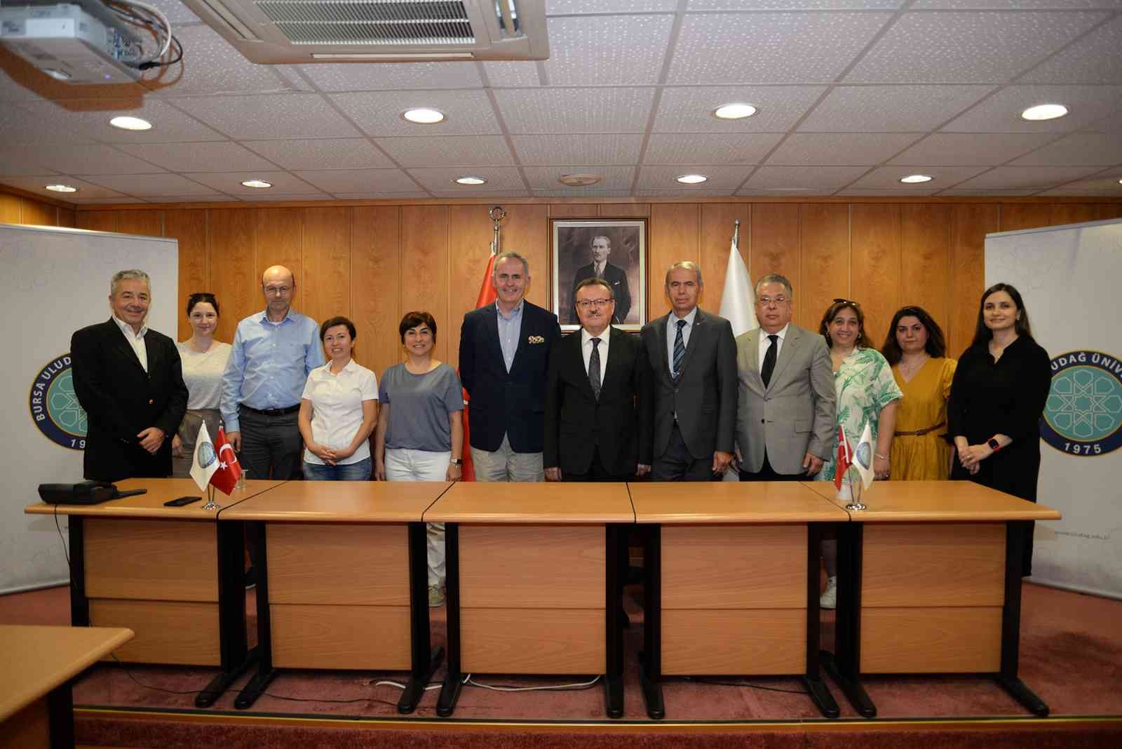 BUÜ ile Ceviz Üreticileri Derneği arasında bilimsel işbirliği BUÜ ile Ceviz Üreticileri Derneği arasında bilimsel işbirliği