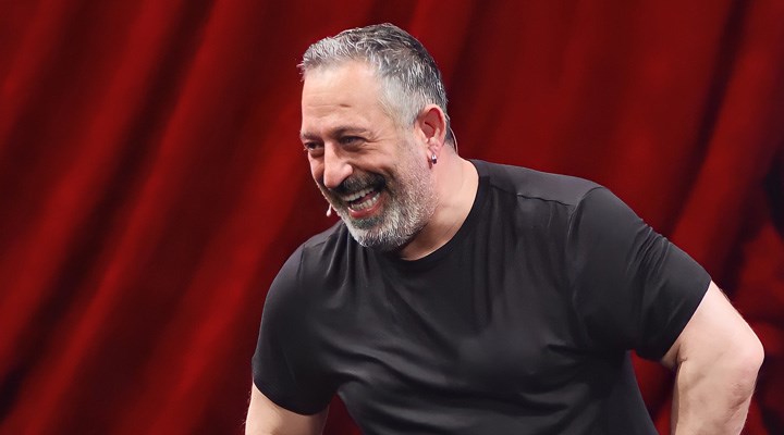 Cem Yılmaz’dan dikkat çeken Disney Plus paylaşımı: Sorun olursa buradayım