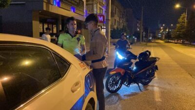 Bursa’da ehliyetsiz sürücü dil döktü ama cezadan kaçamadı