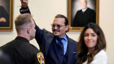 Eski eşine açtığı hakaret davasını kazanan Johnny Depp’den ilk açıklama