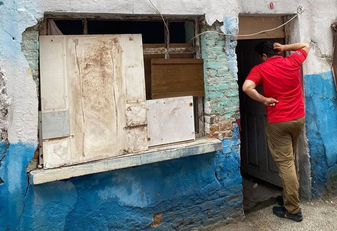 Bursa’da yürek burkan aile! Bakın bu yanmış evde nasıl bir dram var?