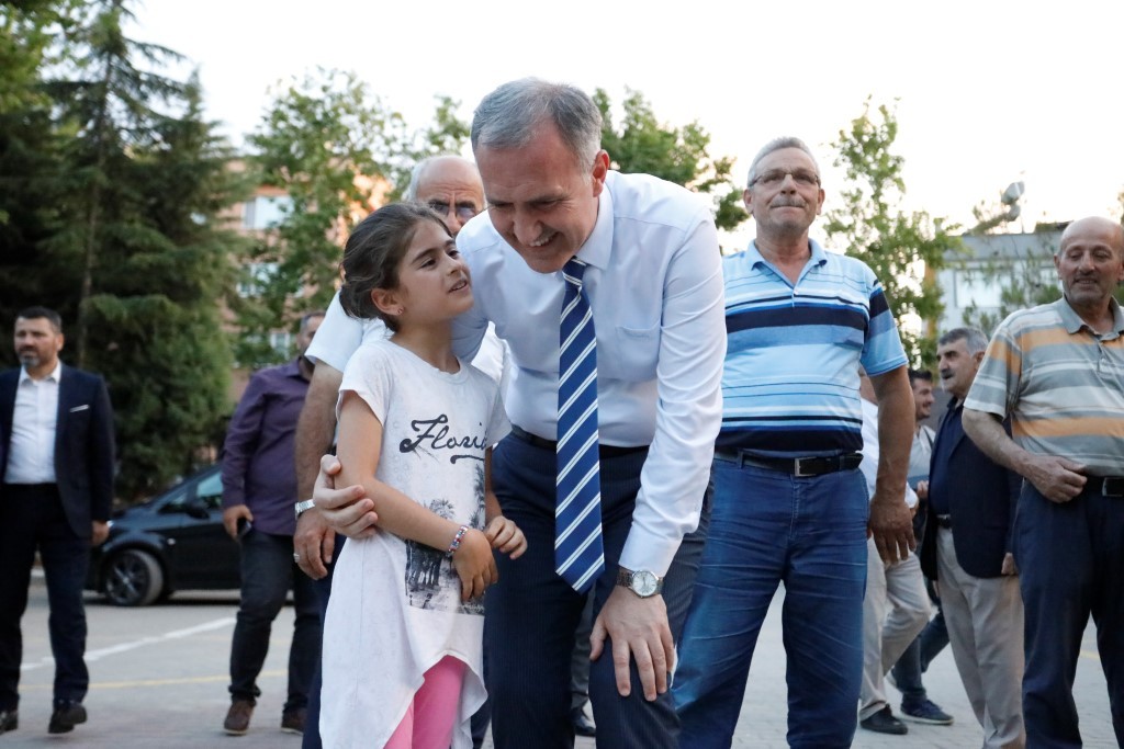 İnegöl Belediyesi Başkanı Alper Taban sorunları dinledi