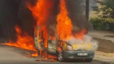 Ailesiyle tartıştı, arabasını yaktı