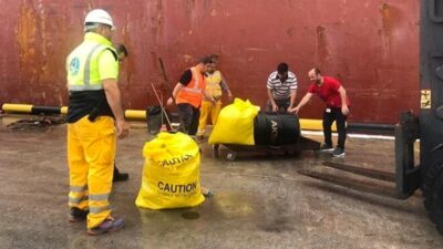 İzmit Körfezi’ni kirleten gemiye ceza