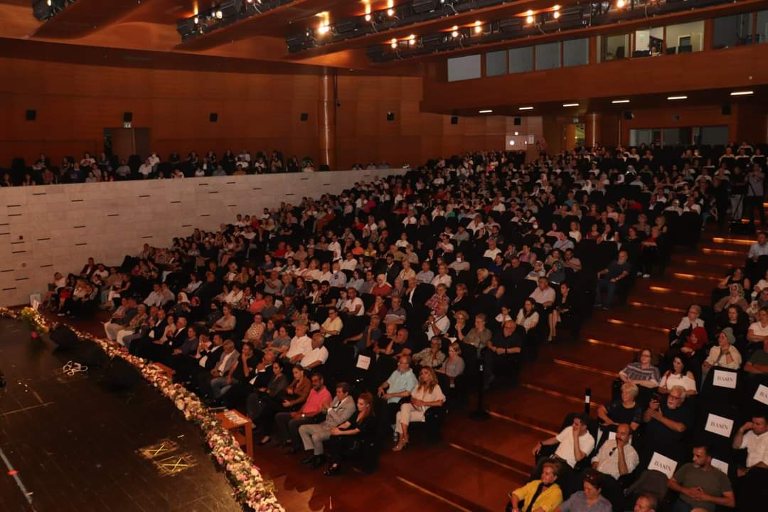 Bursa'da 'Balkan' rüzgarı! Öğrenciler için söylediler... 4 konser
