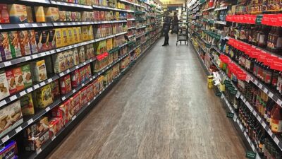 Gerçek gündem can yakıyor! Market rafları arasında neler konuşuluyor?