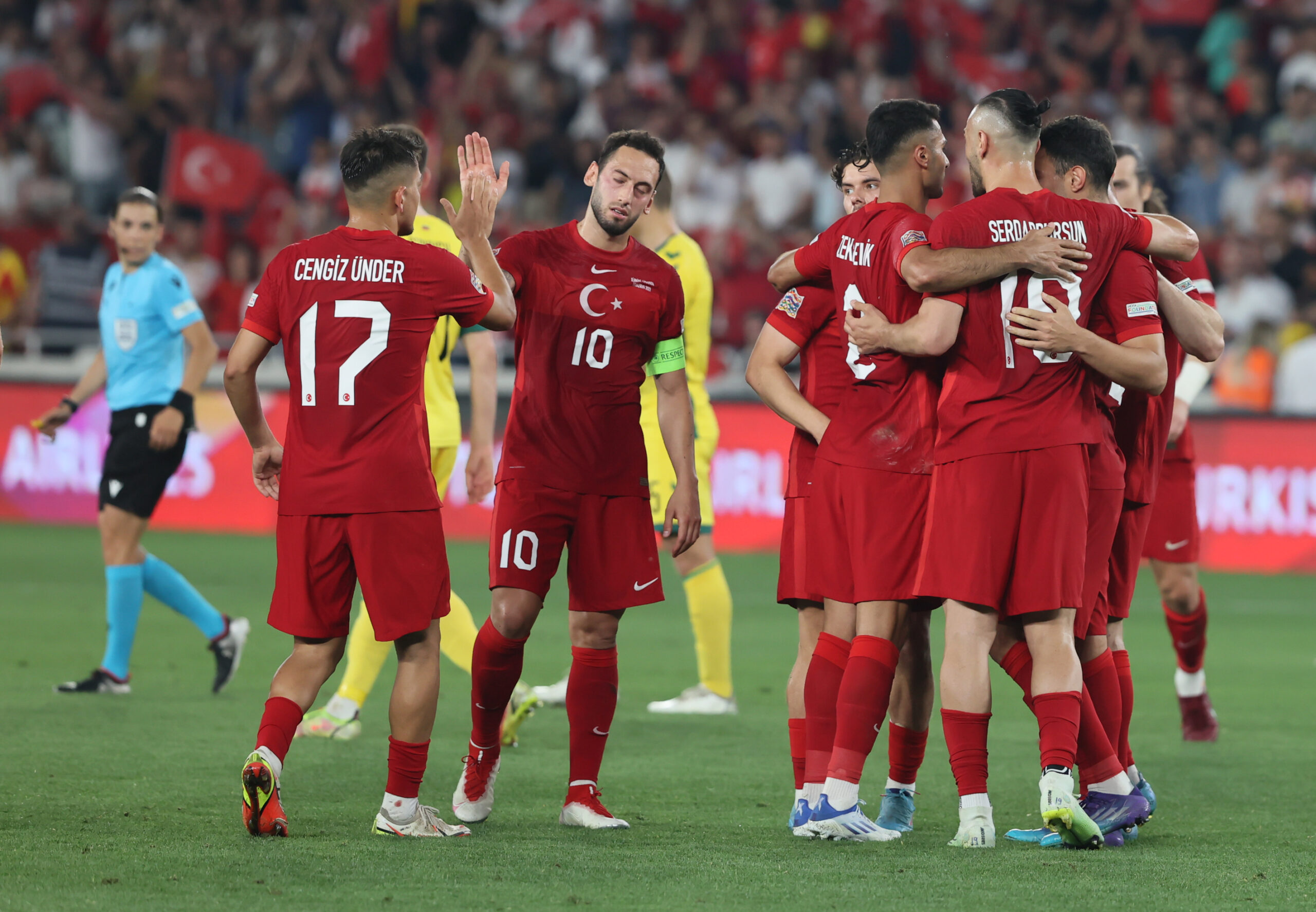 A Milli Takım 4’te 4 yaptı! 14 golle zirveye…