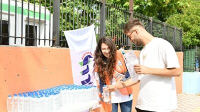 Başkan Kanar ve ekipler, öğrencileri sınavda da yalnız bırakmadı