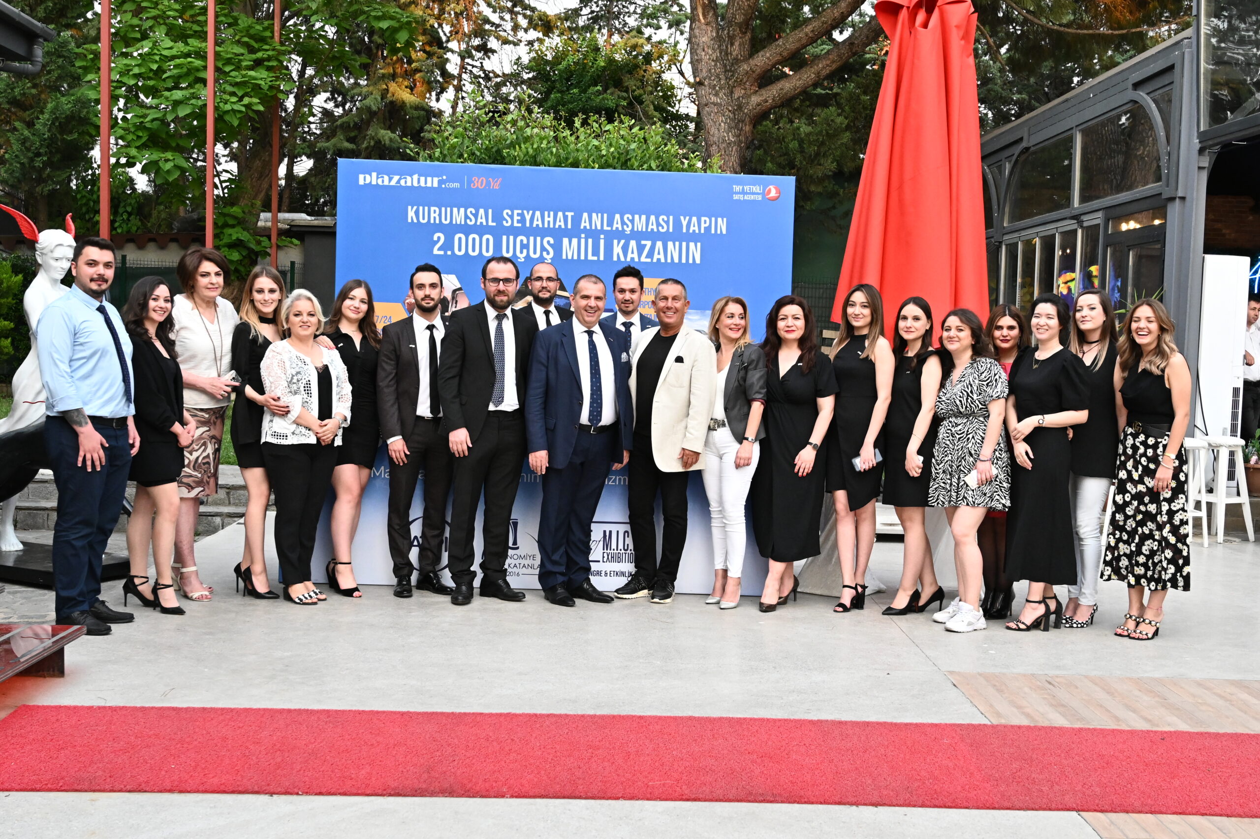 Bursalı firmadan Cruises tanıtım partisi…