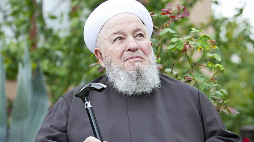 İsmailağa Cemaati Lideri Mahmut Ustaosmanoğlu vefat etti