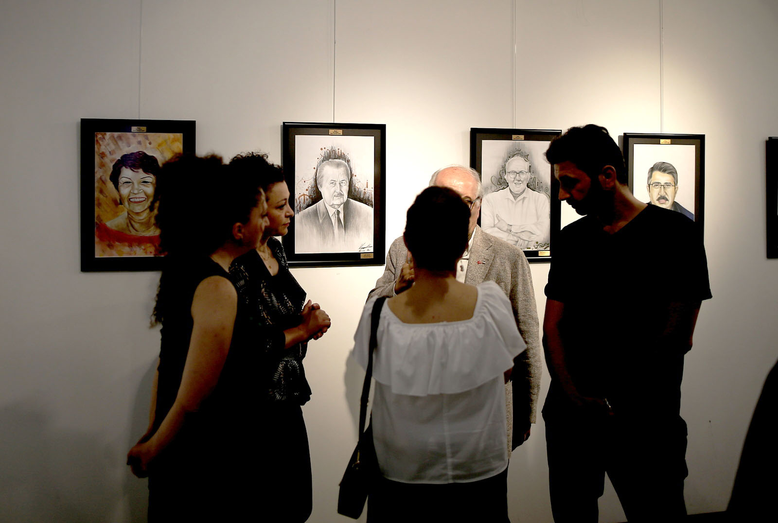 Öğrenciler çizdi; Bursa’yı yöneten 55 önemli isim…