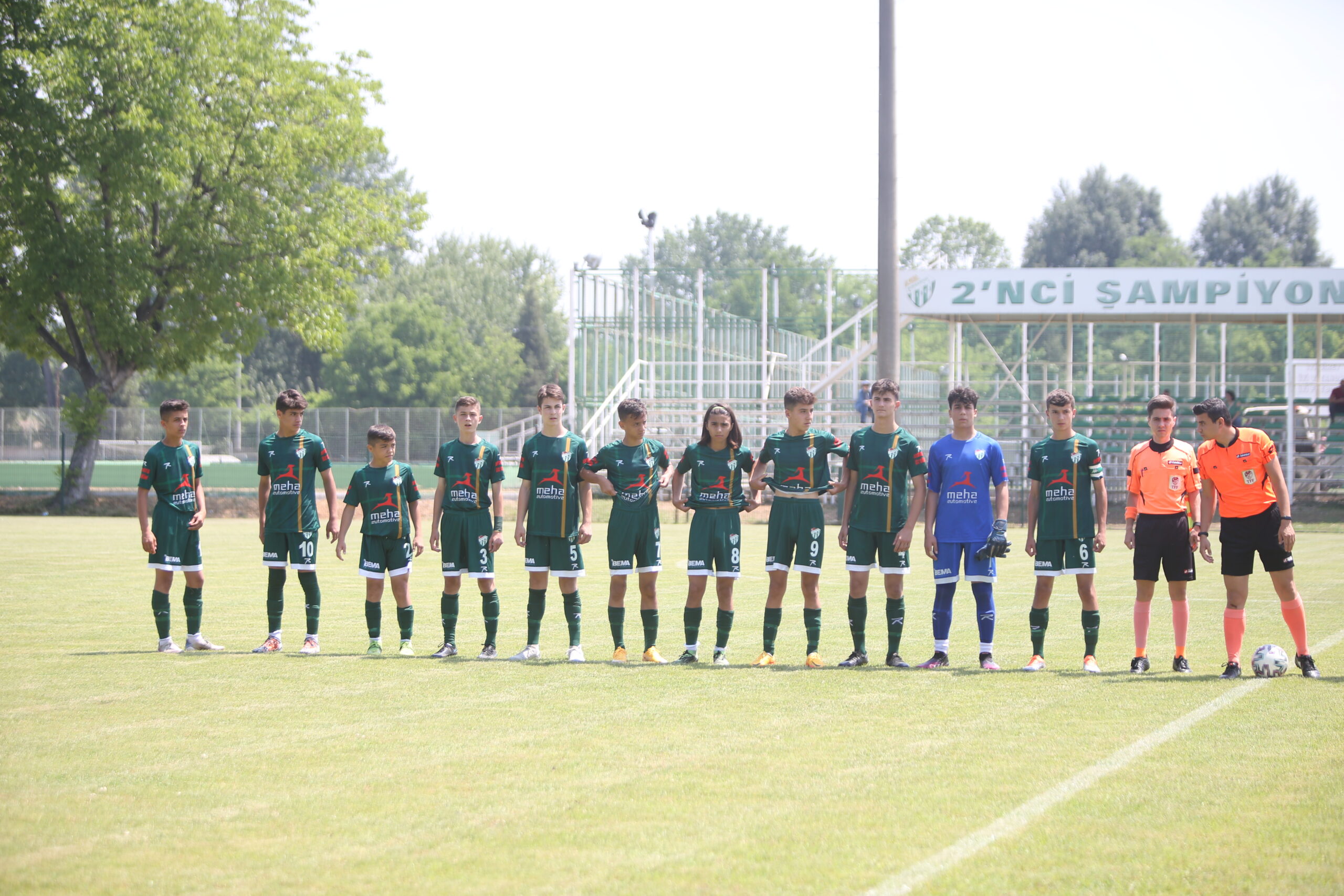 Bursaspor’da gelecek onlara emanet! Bursaspor’da gelecek onlara emanet!