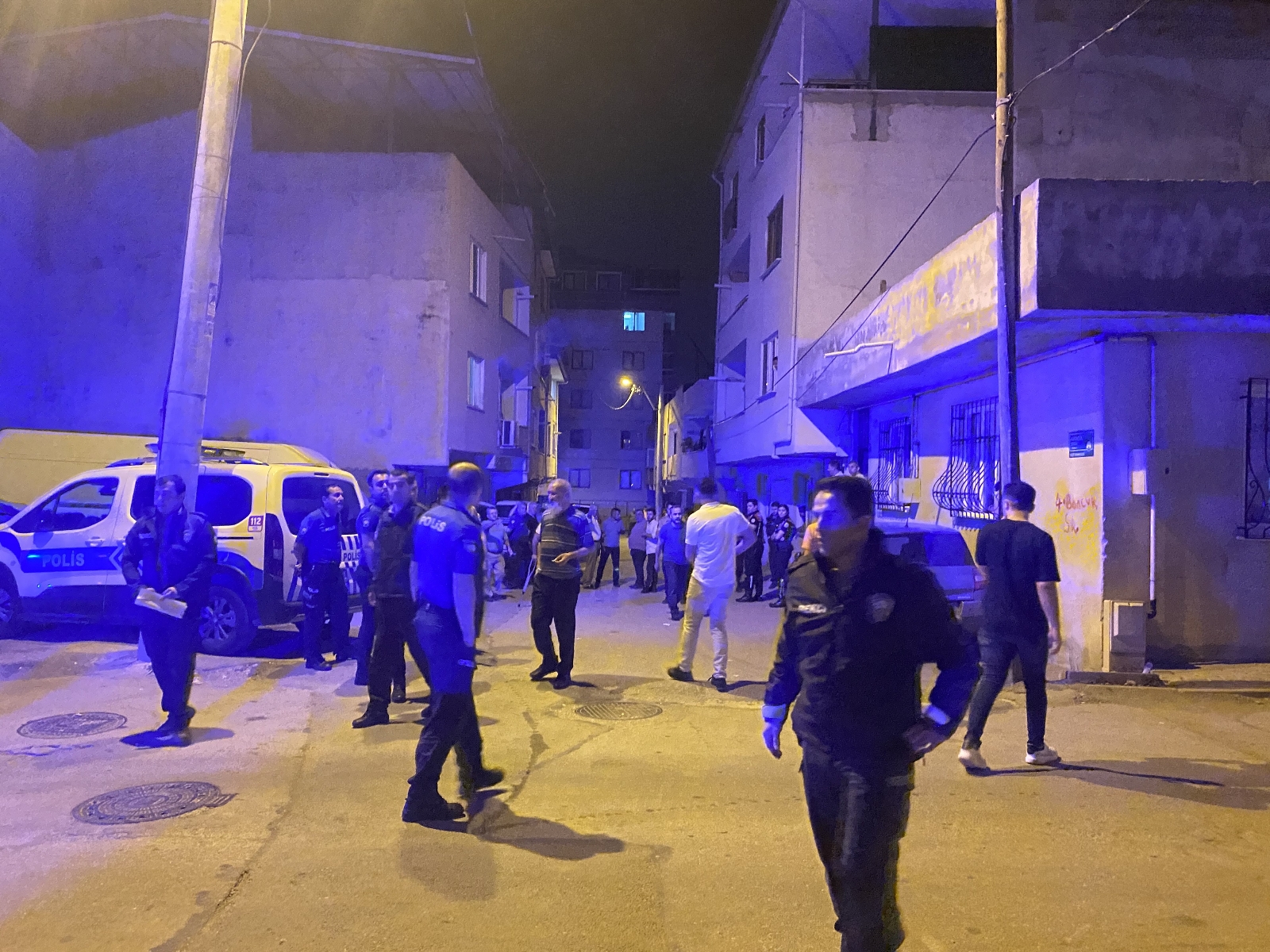 Bursa’da tehlikeli gerginlik…Dünürler arasındaki kavgaya aileler dahil oldu