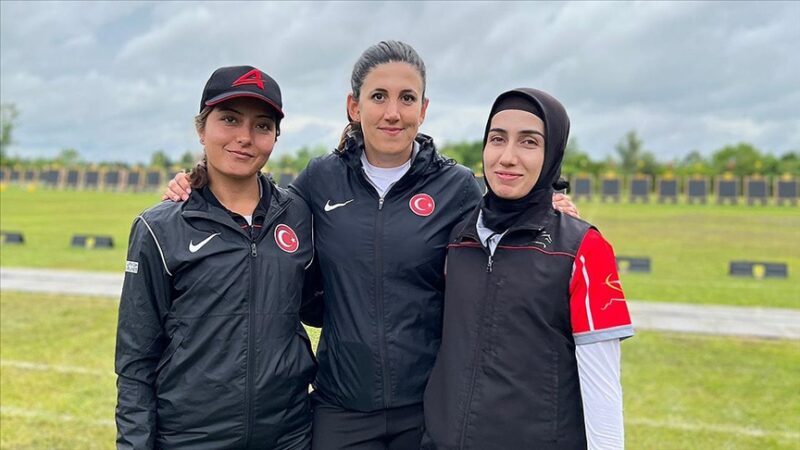 Almanya'da devam eden 2022 Avrupa Okçuluk Şampiyonası'nda Türkiye'ye ilk madalyayı
