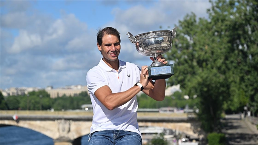 Toprak kortların kralı Nadal başarıya doymuyor