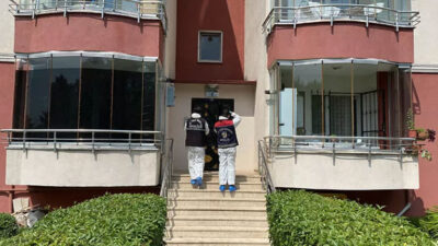 Kapısına gelen husumetlisini vurdu, polise teslim oldu