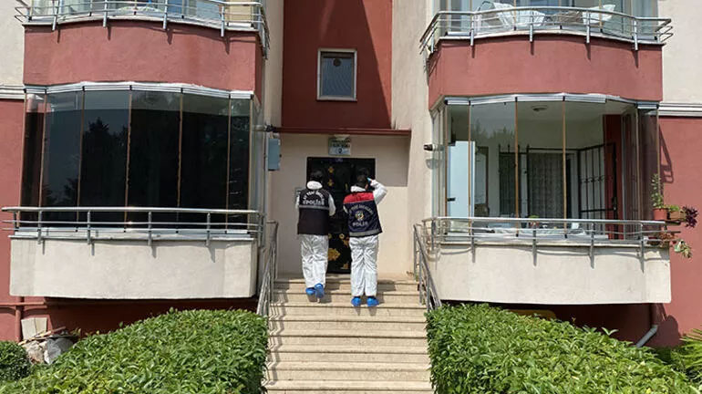 Kapısına gelen husumetlisini vurdu, polise teslim oldu