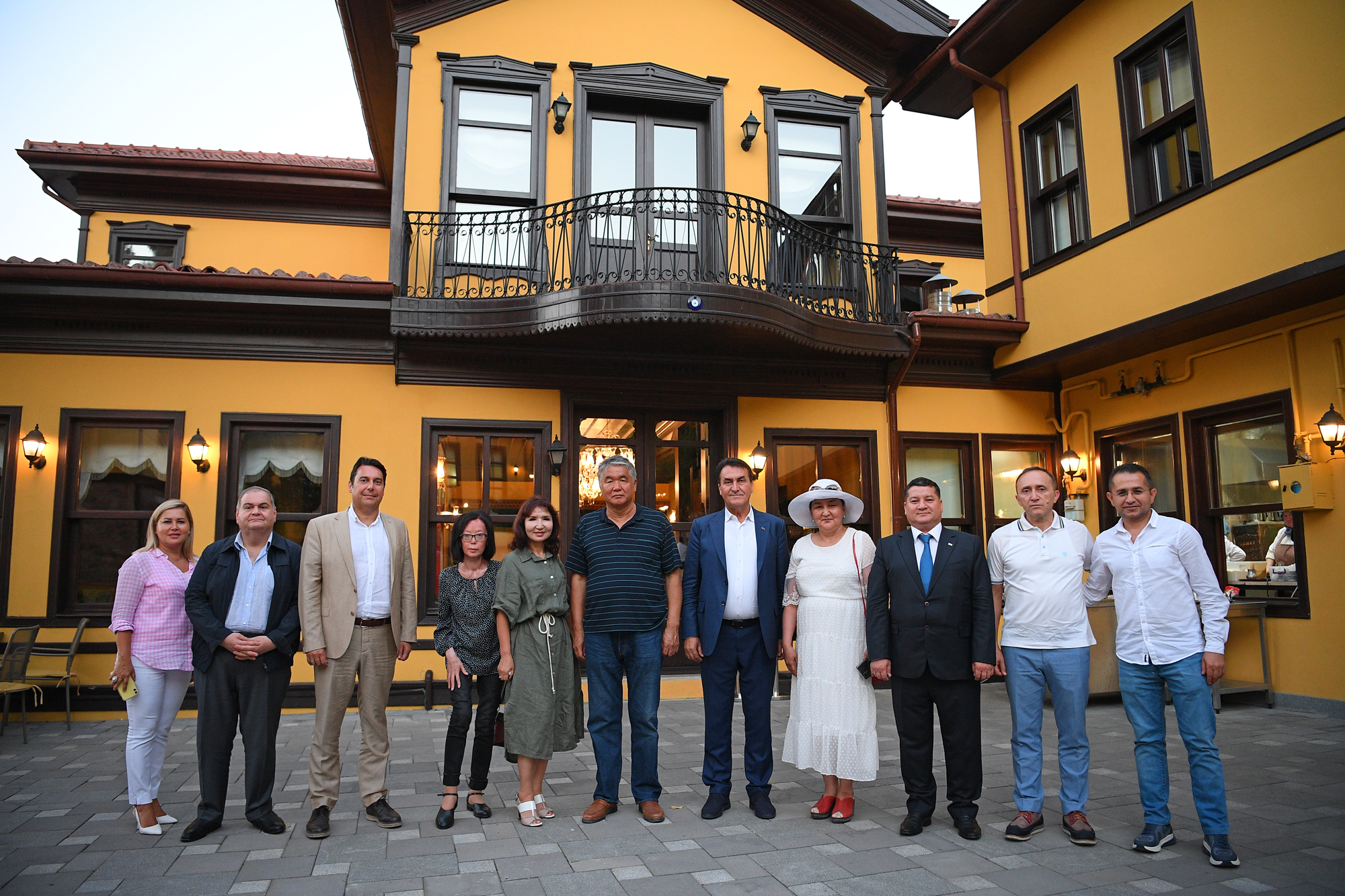 Türk Dünyası sinema sektörü Osmangazi’de buluştu 1 1 3 1