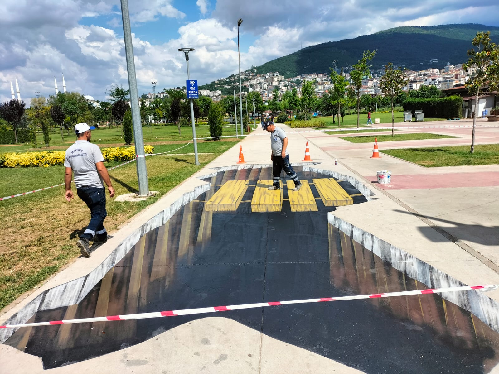 Bursa Büyükşehir sanatta 3. boyuta geçti 2 31806 MTYyYzgyYT 2