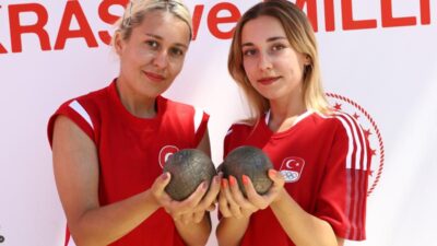 Bursa’da şampiyon kardeşler meydana çıktı