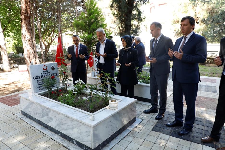 İnegöl’de şehitlerimiz dualarla anıldı