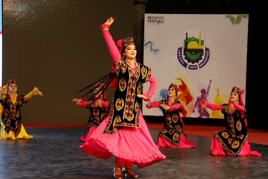 Kültür Sanat Festivali coşkusu tüm hızıyla sürüyor 1 3395 kultur sanat festivali coskusu tum hiziyla suruyor b1c97db4 8ba9 425d 94f6 5bb216f793a9