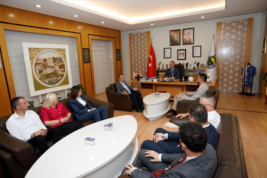 Başkan Taban kardeş şehirlerden gelen delegasyonları ağırladı