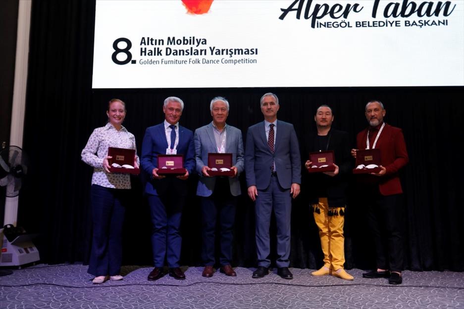 3400 inegol kulturler bulusmasina ev sahipligi yapti 033f9226 00c2 4980 98e3 73d7974e1b89