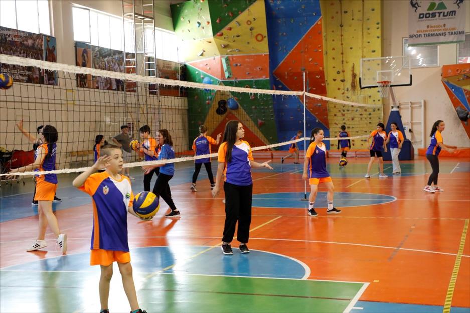 Yaz Spor Okullarında ikinci dönem başladı Yaz Spor Okullarında ikinci dönem başladı