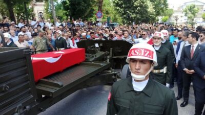 Şehit Piyade Uzman Çavuş Serkan Taşcı’nın cenazesi toprağa verildi