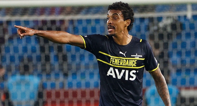 Gustavo Suudi Arabistan’a gitti