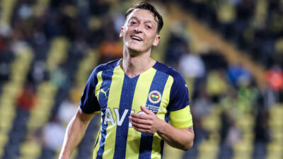 Fenerbahçe’den Mesut Özil kararı