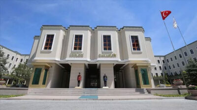 İçişleri Bakanlığı, 2 belediye başkanını görevden uzaklaştırdı