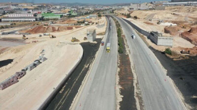 “Atık çamur” nedeniyle kapanan Tarsus-Adana-Gaziantep Otoyolu ulaşıma açıldı