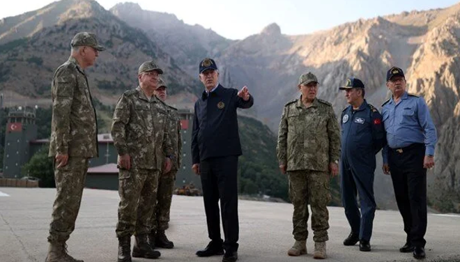 Bakan Akar: Münbiç ve Tel Rıfat’tan bazı tacizler var