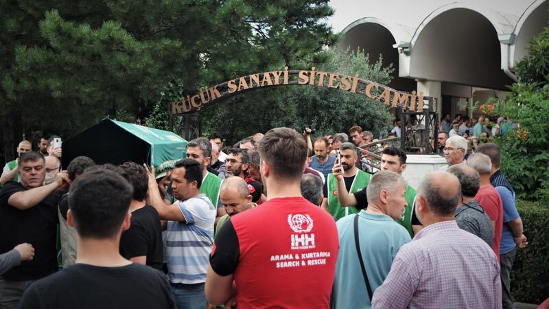 Kurban Bayramı çalışmaları için gittiği Togo'da geçirdiği trafik kazası sonucu